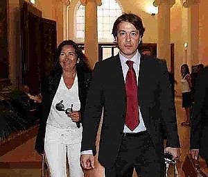Lorenzo Tomassini e Patrizio Gattuso si autosospendono dal PDL Lorenzo Tomassini e Patrizio Gattuso si autosospendono dal PDL